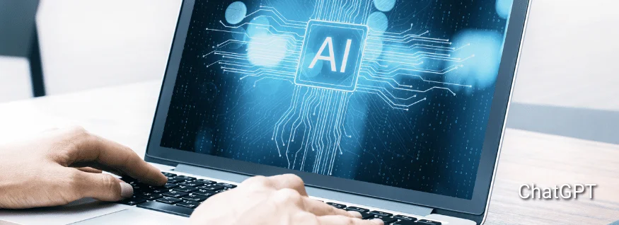 Laptop mit leuchtender „AI“-Grafik auf dem Bildschirm, abstrahierte Schaltkreise im Hintergrund – Darstellung für ChatGPT oder den Einsatz Künstlicher Intelligenz.